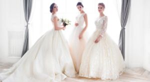 3 kvinder i flotte brudekjoler